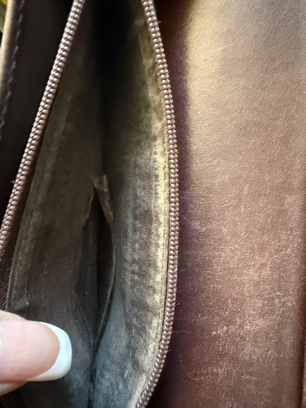 Gucci Dark Brown Embossed GG Continental Wallet. Authentic - Picture 6 of 13